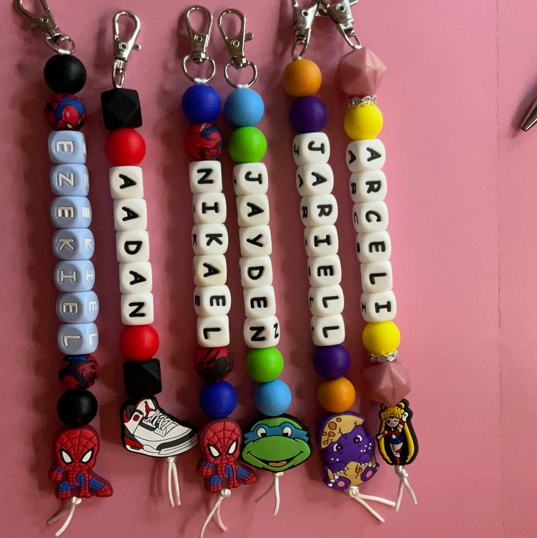 Zipper pulls